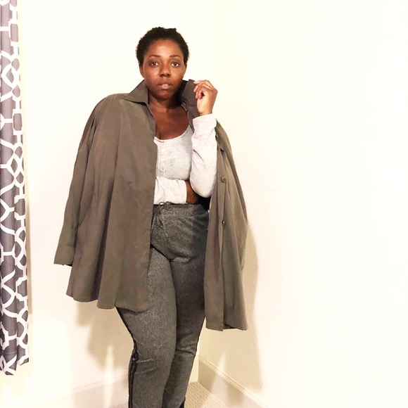 MaxMara Jackets & Blazers - Max Mara Raglan Cut Olive Green Weekender Jacket!